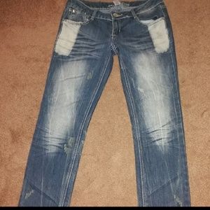 Almost Famous jeans 11 Juniors